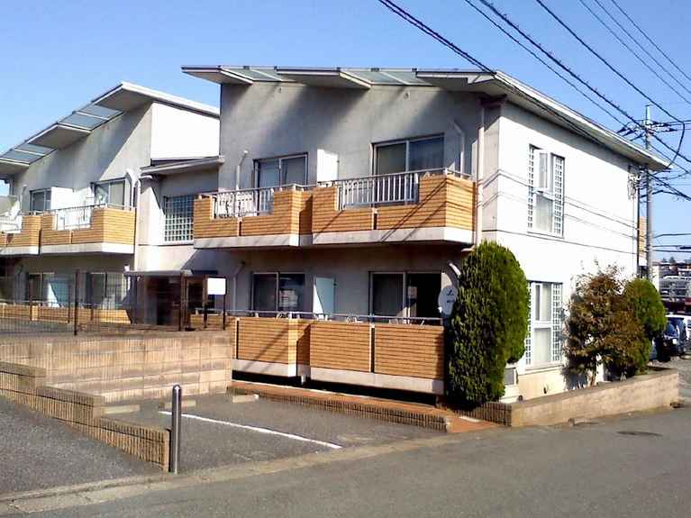 シャトル鷺沼A 外観