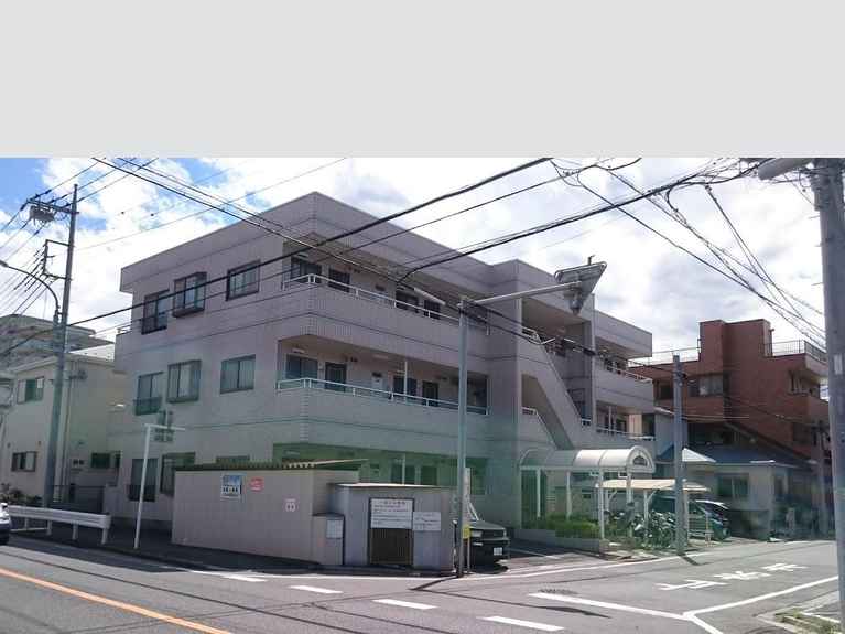 シャトル中央 外観