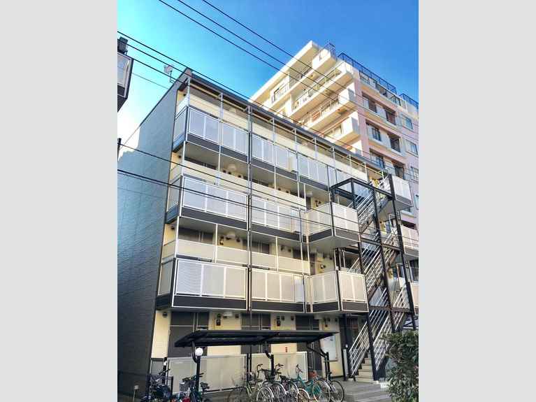 レオパレスヴェラ コート 外観