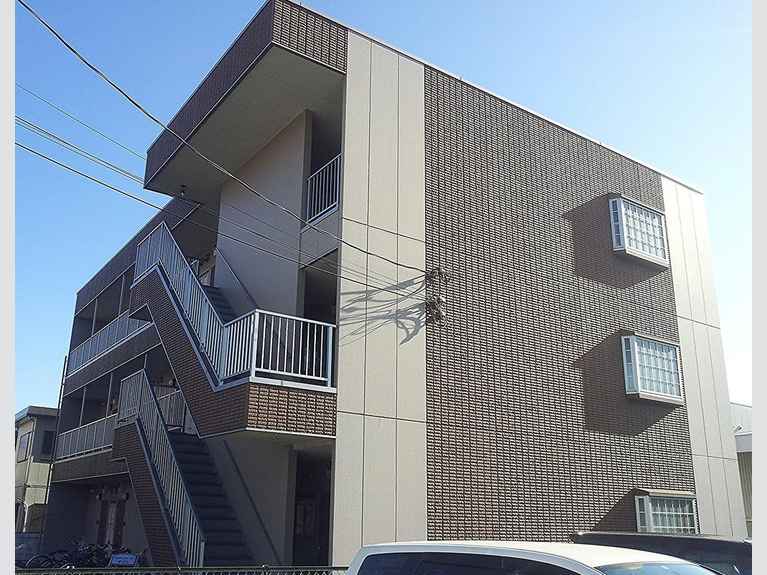 アンプルールフェール東浅川 外観