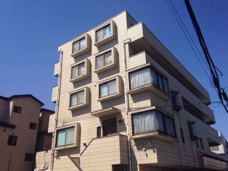 ファーストハイツカドヤ 外観