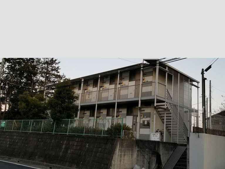 レオパレスサニーヒルツカサ 外観