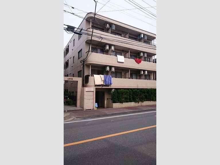 ランドガーデン 外観
