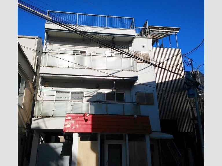 益信マンション 外観