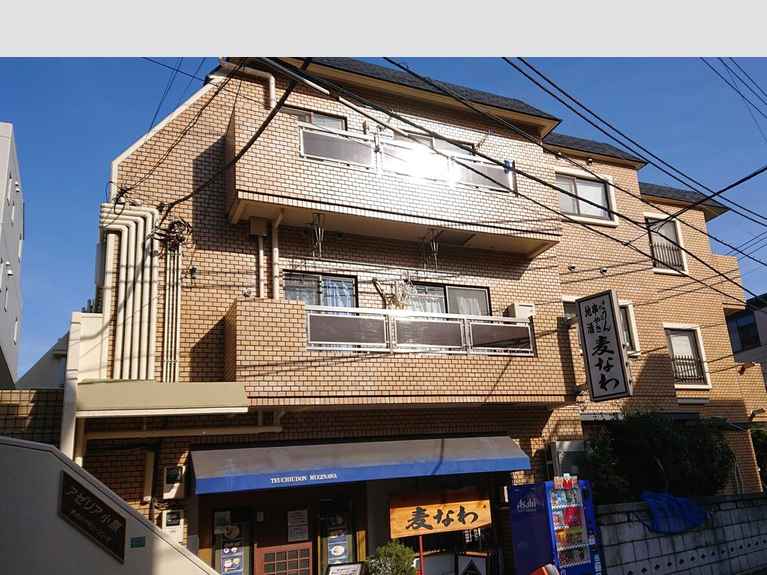 アゼリア小原 外観