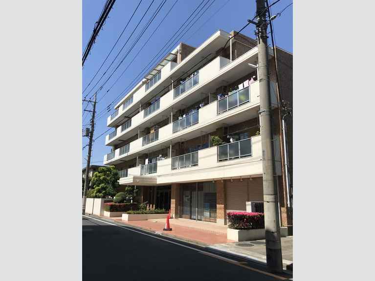 川口飯塚ローヤルコーポ 外観