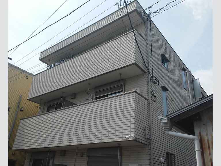 メゾンシスポルテ 外観