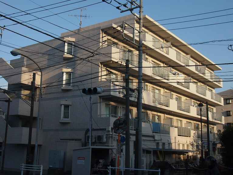 せせらぎハイツイシイ 外観