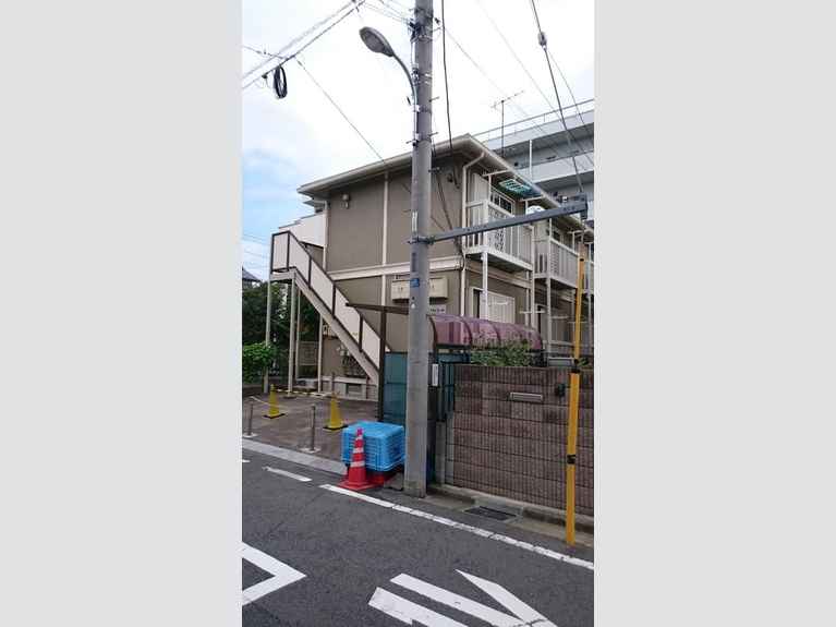 BANコート 外観
