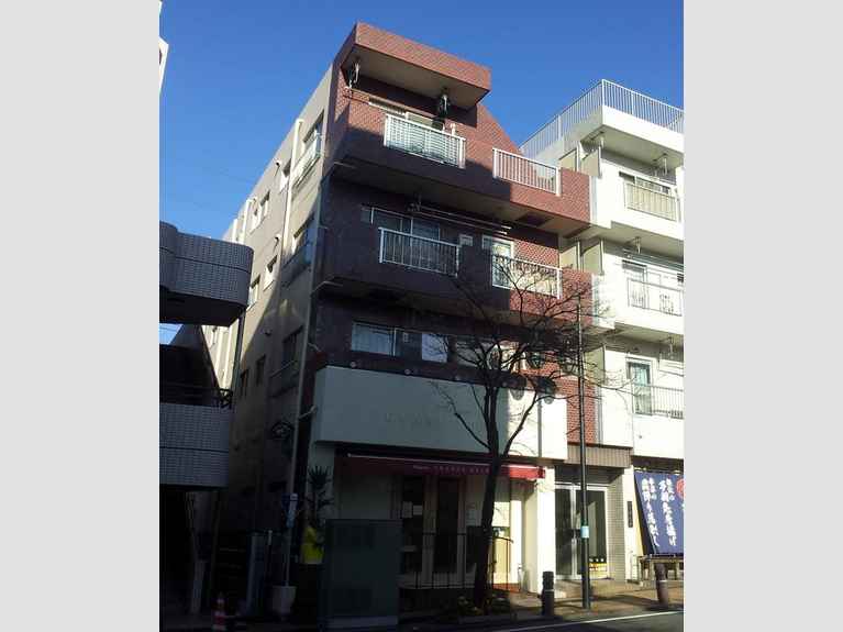 兼六ビル 外観