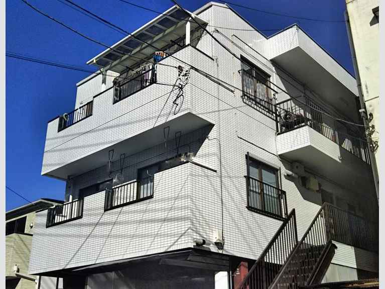 千信ハイツ 外観