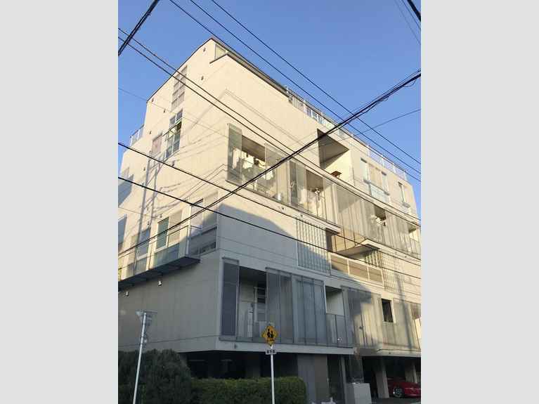 川口交差住居　CROSS 外観