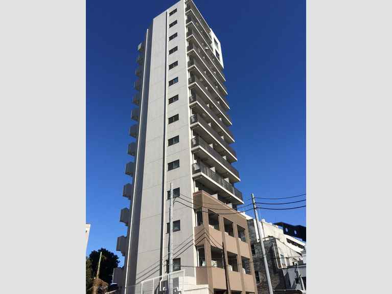 ドルチェ東新宿 外観