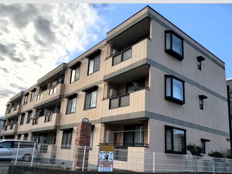 ファミール日之出A 外観