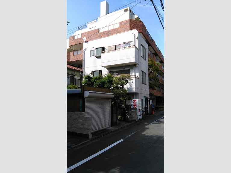 オアシス 外観