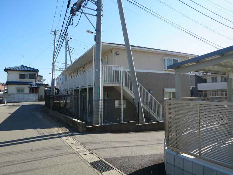 プレイス カエム 外観