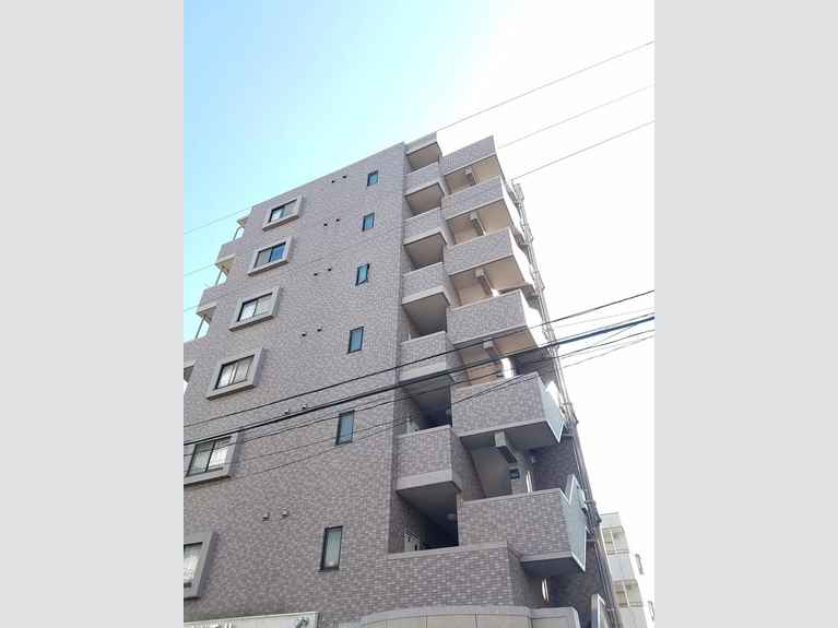 リリーパレスナルシマIII 外観