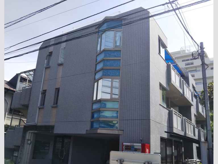 ランドマーク三鷹 外観