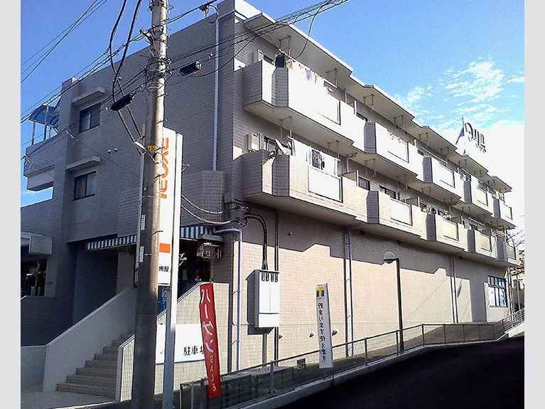 ヒルサイドヤマキ 外観