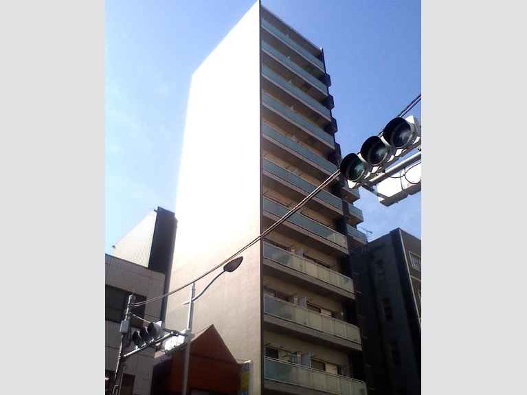 ルームス 外観