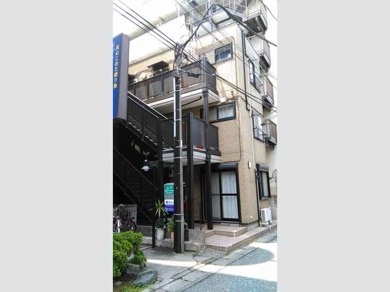 アドバンス 外観