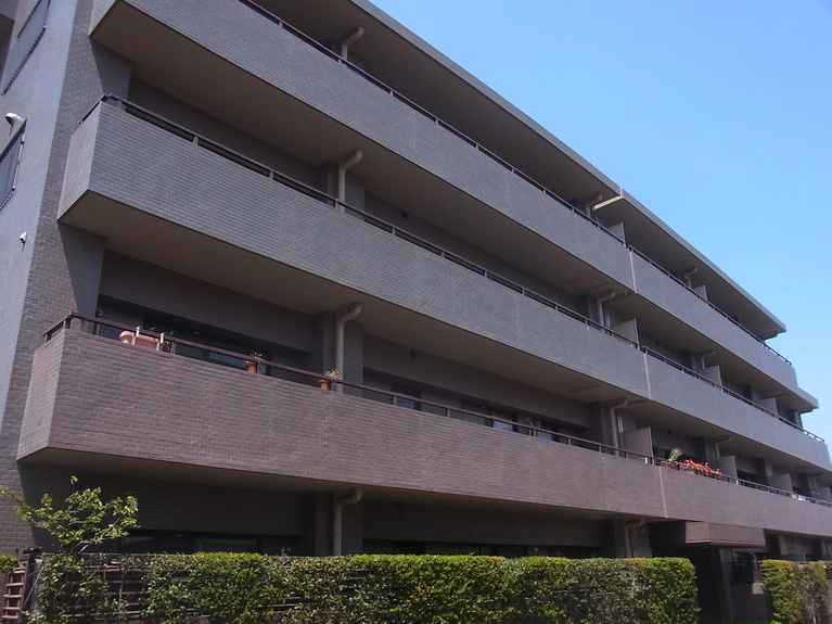 ファミール調布 外観