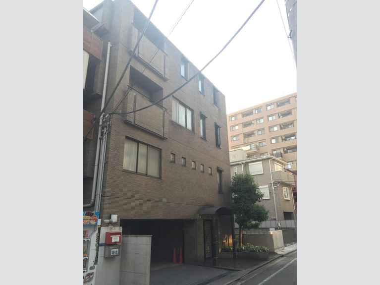 セザール根岸 外観
