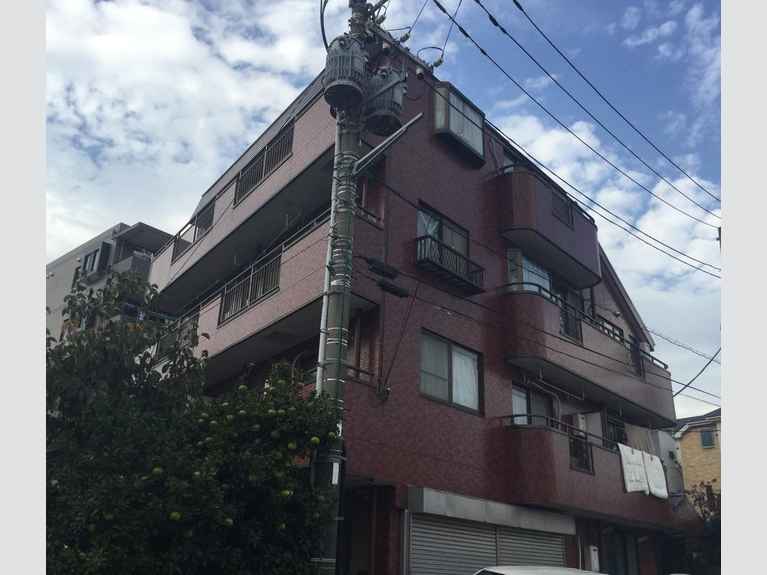 フローレンス吉村 外観
