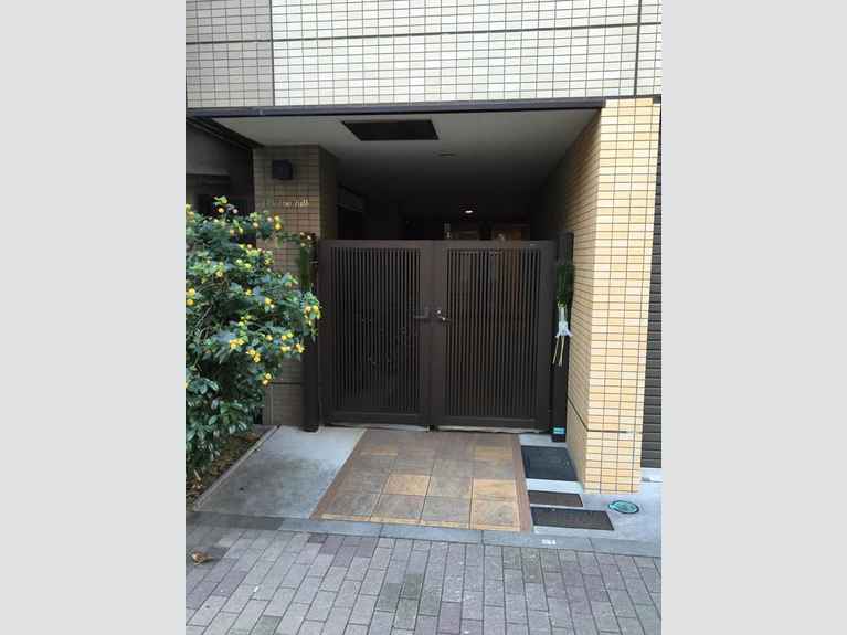 オンザヒルズ 外観