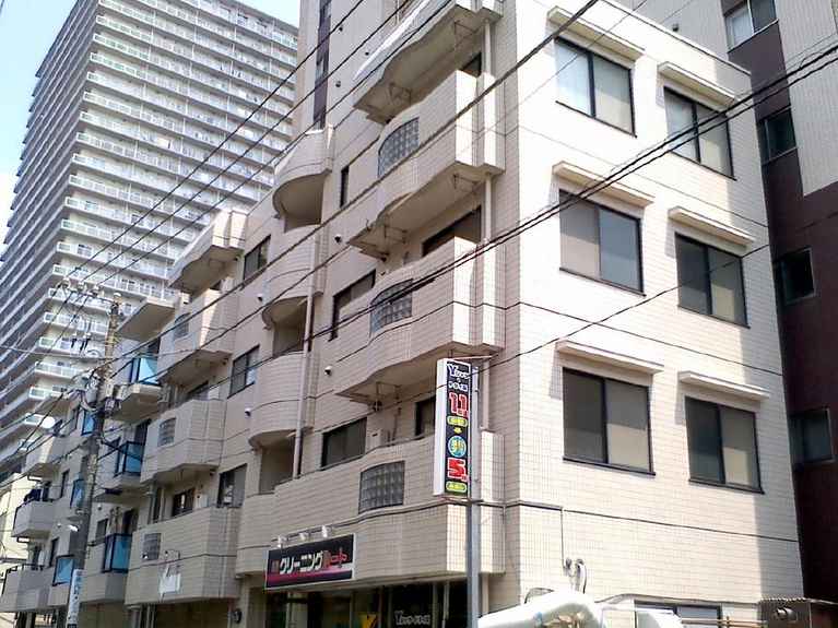 サクセス八日町 外観