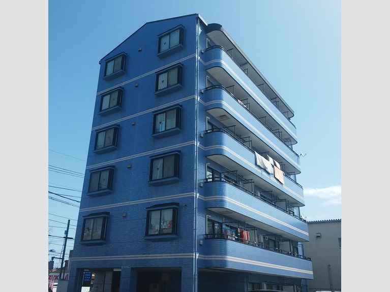 アドミラブル 外観