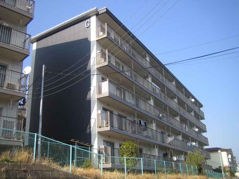 上大岡コーポラスC棟 外観