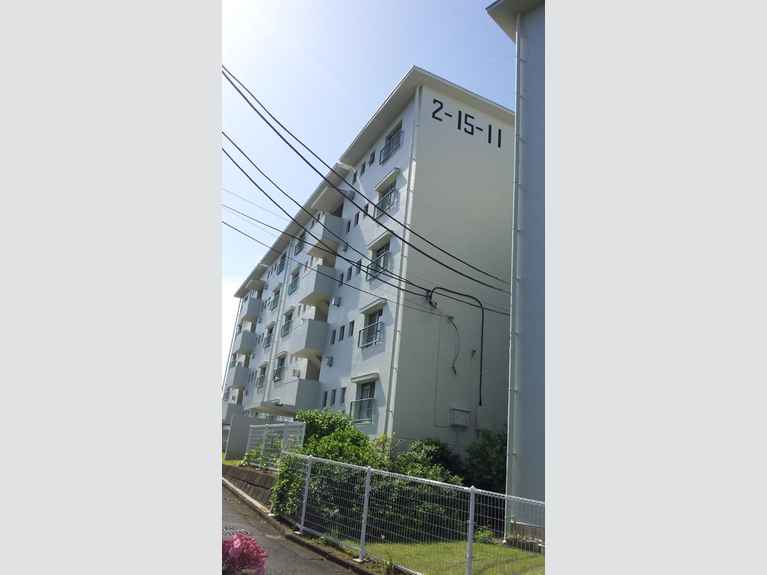鶴川二丁目住宅2-15-11 外観