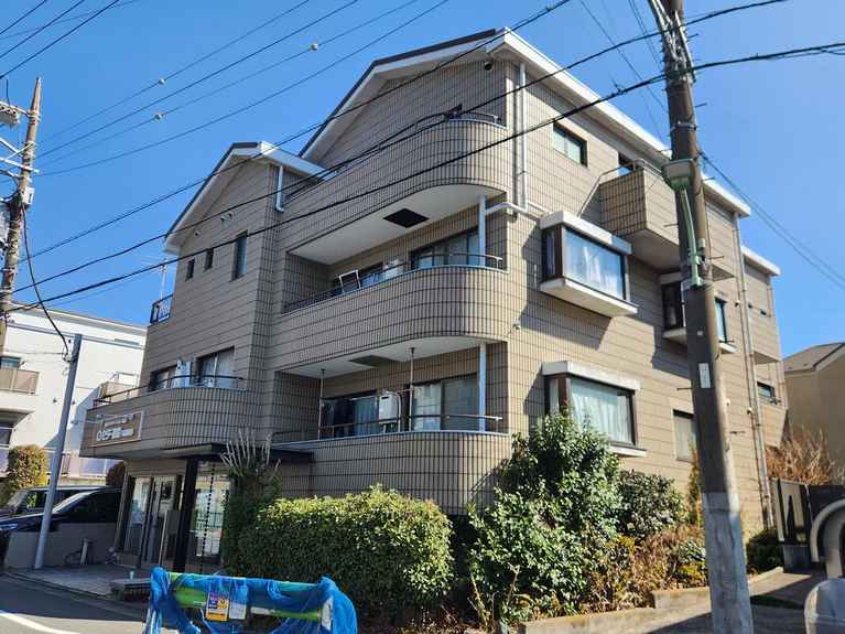メゾンニューフィールド 外観