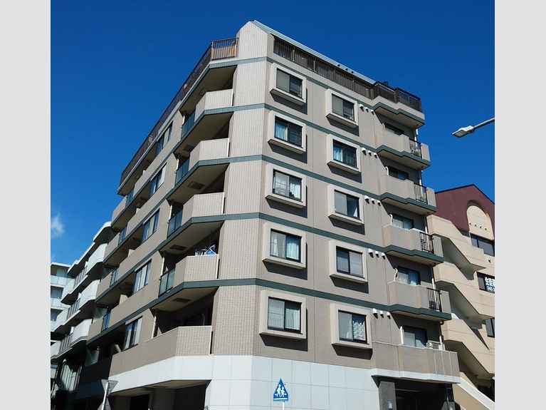 ビューネ仲町台 外観