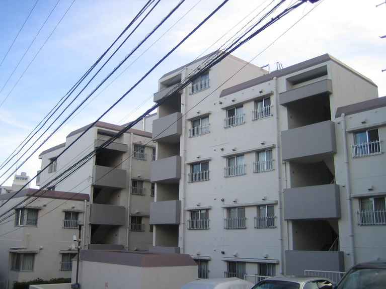サニーハウス上大岡 外観