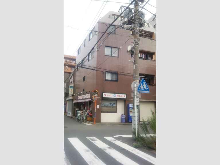 くえーるビル 外観