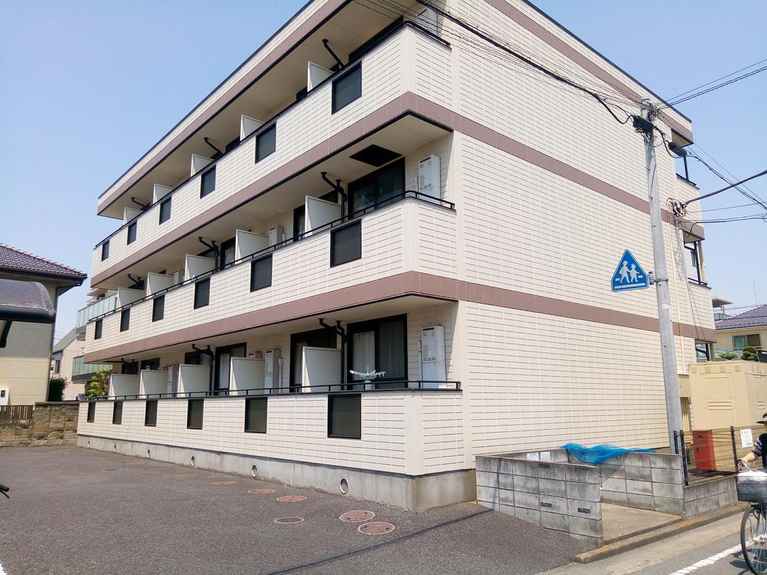 クレセントハイム 外観