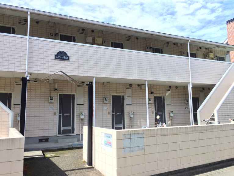 エクセル聖蹟 外観