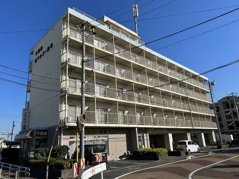 レオパレスエメラルド シティー 外観