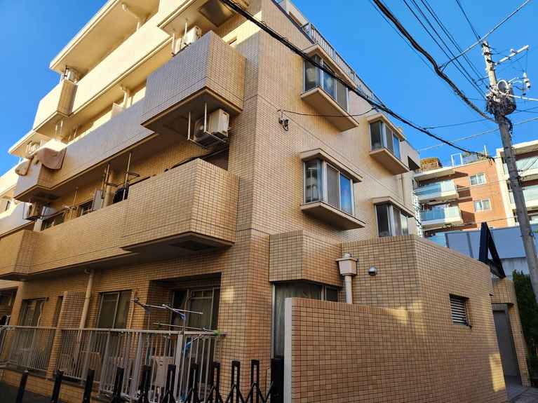 コートタカデ 外観