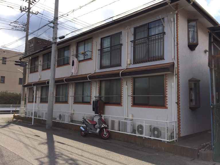 アパルト向ヶ丘 II 外観
