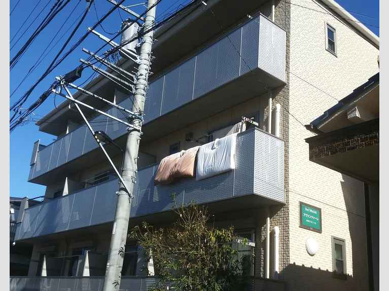 アヴァンツァーレ 外観