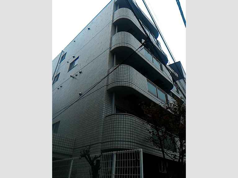 メゾン新小松 外観