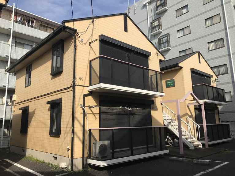 コートビレッジA 外観