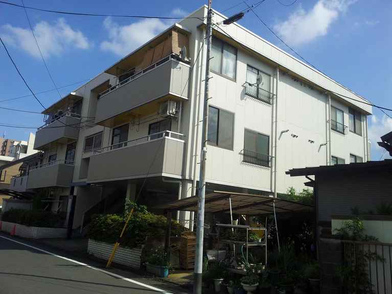 ファーストフクスケ 外観