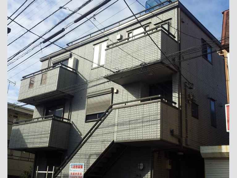 リファイン 外観