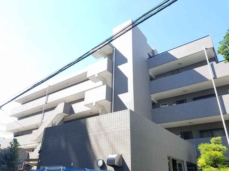 ルファールホリキ 外観