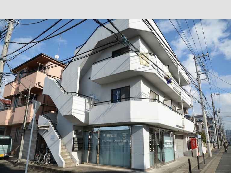 ルミエール新城 外観