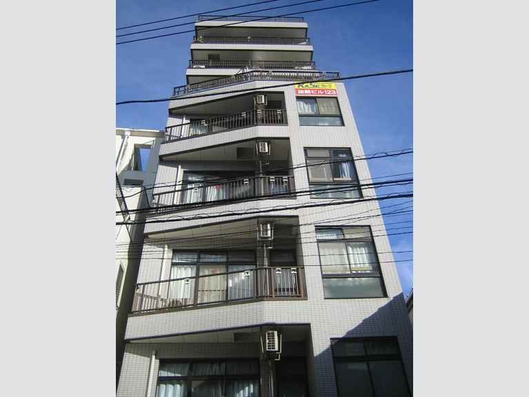プラーズ京急鶴見 外観